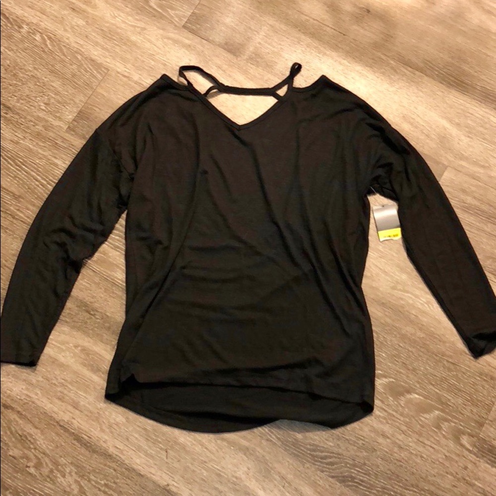 Long sleeve workout shirt